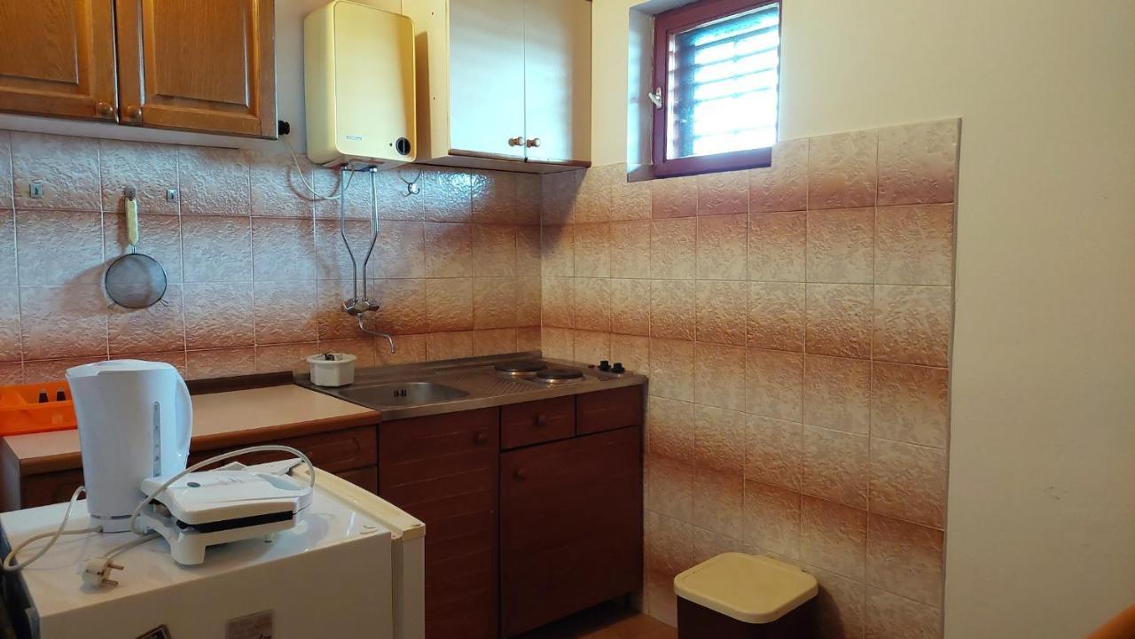 Nar Apartment Mrljane Екстер'єр фото